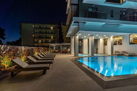 Glyfada Riviera Hotel Pool: Pictures & Reviews - Tripadvisor