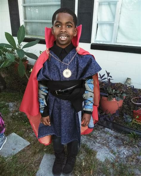 Kid D.i.y. Marvel comic Dr. Strange costume | Diy costumes kids ...