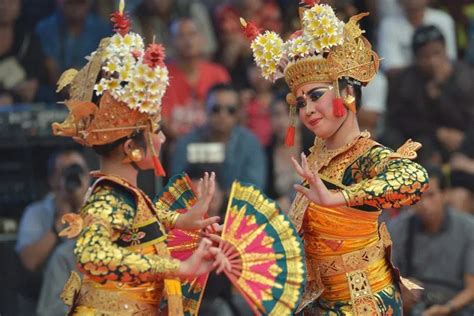 Mengenal Tari Legong Sebagai Warisan Budaya Khas Bali – Gramedia Literasi