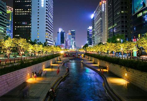 Cheonggyecheon | Korea wallpaper, Korea travel, Travel aesthetic