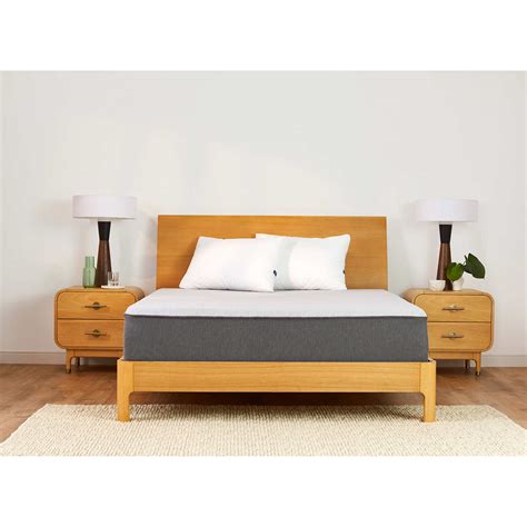 Costco Members: Casper Select 12" Memory Foam Mattress: King $650, Queen