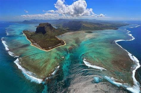 Underwater waterfall at Mauritius - Strange Sounds