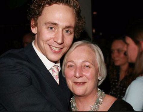 Tom Hiddleston's Sister Sarah Hiddleston / Daughter of Tom Hiddleston ...