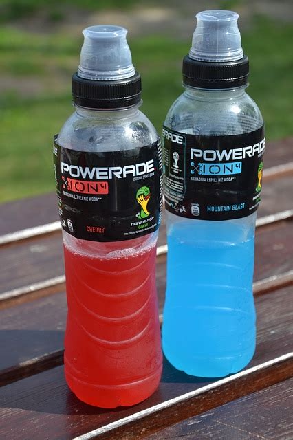 Difference Between Gatorade and Powerade | Compare the Difference ...