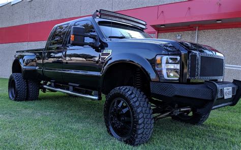 well modified 2010 Ford F 350 Lariat custom for sale