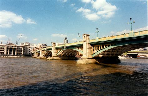 Bridge of the Week: Thames River Bridges: Southwark Bridge