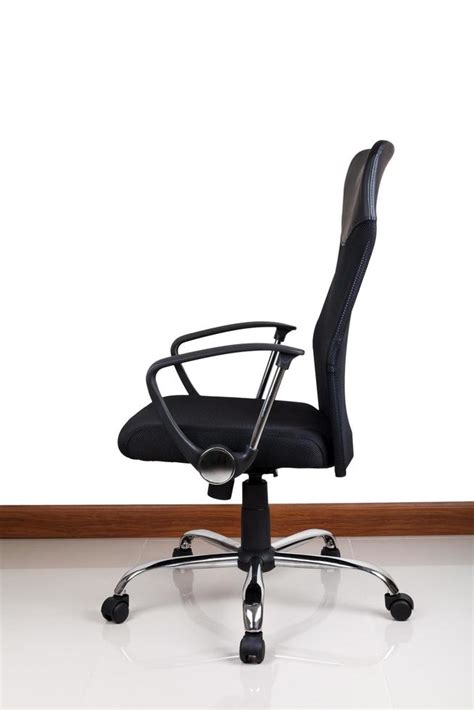 Modern office chair 11044641 Stock Photo at Vecteezy