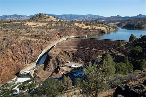 As Klamath Dams Come Down, a Once-in-a-Generation River Restoration ...