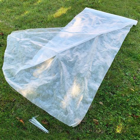 Fleece Garden Plant Frost Protection Roll 2m X 20m 10 Metal | Etsy UK