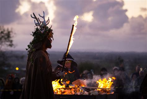 Samhain - Traditions, Halloween, Wicca