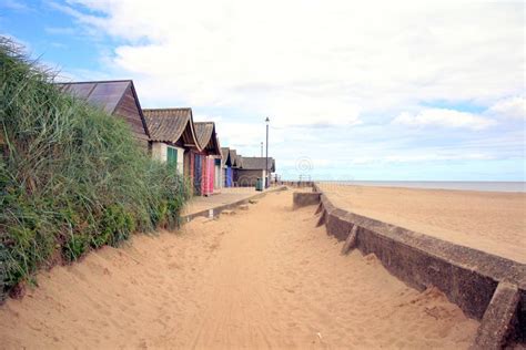 Coast Path, Sandilands, Lincolnshire. Editorial Photo - Image of huts ...