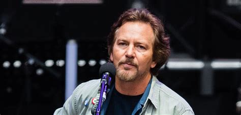 Eddie Vedder to do a Summer Solo Tour | Vivid Seats