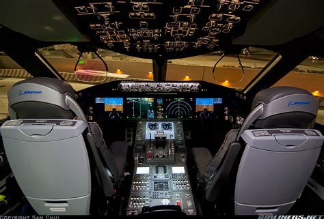 🔥 [40+] Boeing 787 Cockpit Wallpapers | WallpaperSafari