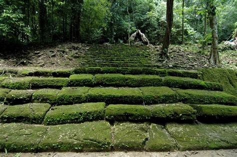 SITIOS ARQUEOLOGIOS DE PETEN: PIEDRAS NEGRAS