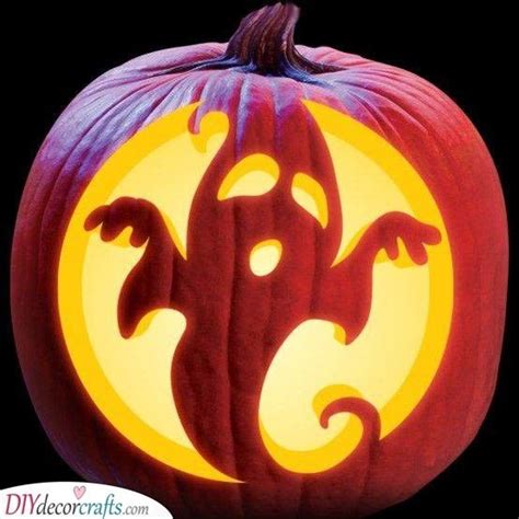 Easy Ghost Pumpkin Carving