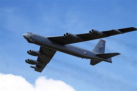 The B-52 Bomber: America's Cold War Workhorse (That's Still Flying ...