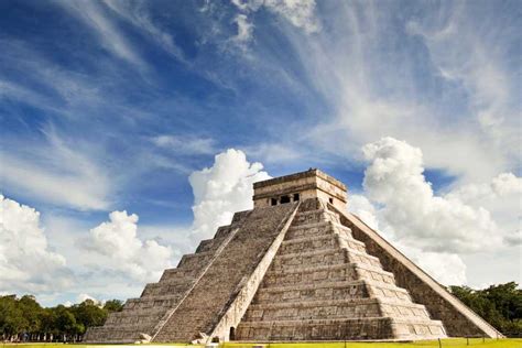 El Castillo, Chichen Itza, Pisté - Book Tickets & Tours | GetYourGuide