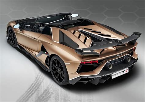 2020 Lamborghini Aventador SVJ Roadster 0-100 km/s | Oto Kokpit