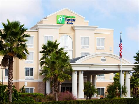 Holiday Inn Express & Suites Tampa-I-75 @ Bruce B. Downs Hotel by IHG