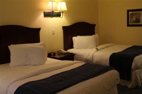 Newport City Inn & Suites - Prices & Motel Reviews (VT) - TripAdvisor