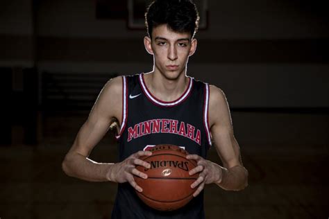 Chet Holmgren: No. 1 High School Recruit Commits to Gonzaga