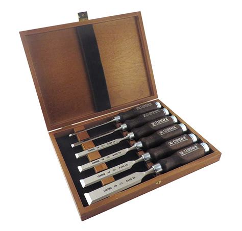 8 Best Chisel Set Reviews: Super Sharp Tools for Your Woodworking Projects