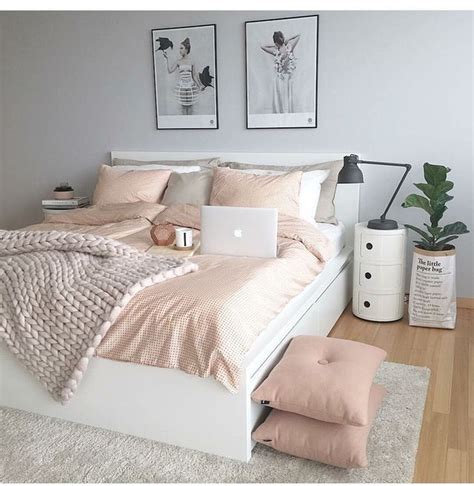 Modern And Minimalist Bedroom Design Ideas 31 Pink Bedroom Decor, Pink ...