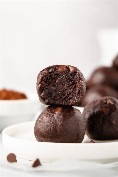 Cocoa Balls (5 ingredients + minutes!) - Texanerin Baking