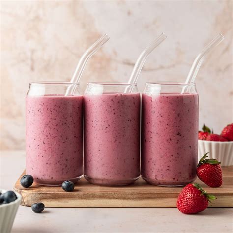 25 Healthy Breakfast Smoothies to Start Your Morning off Right (2024)