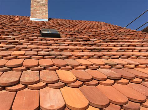 Custom roof clay tiles - european clay bricks