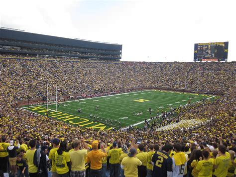 Michigan Stadium Wallpaper - WallpaperSafari