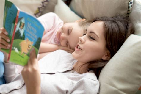 6 Great Reasons to Read Aloud to Your Kids (+ a GREAT Resource!)