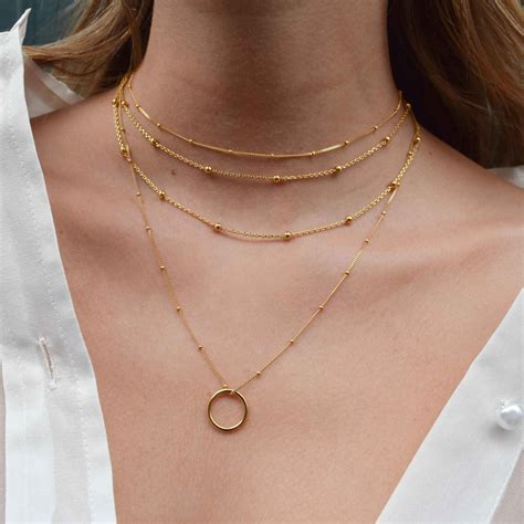 Gold Halo Pendant Necklace | Astrid & Miyu Necklaces – Astrid & Miyu .us