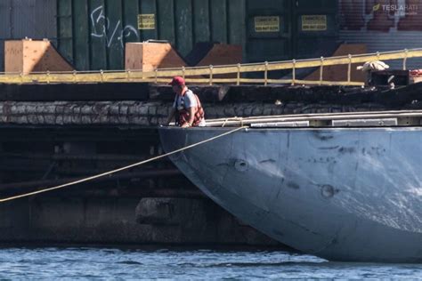 SpaceX techs work towards Falcon 9 fairing recovery with wacky series ...