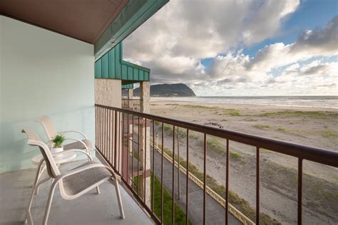 13 best beach hotels in the United States | Skyscanner US