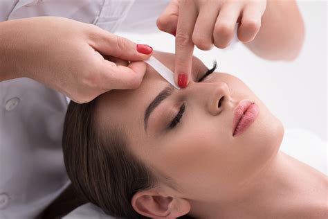 Eyebrow Waxing – Anna Health and Beauty