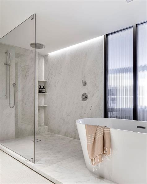 25 Walk-In Shower Ideas to Design Your Oasis | Kallista