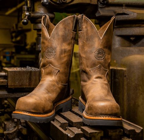 The 20 Best Work Boots Brands in 2022 - Hood MWR