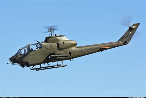 Bell AH-1S Cobra (209) - Vietnam War Flight Museum | Aviation Photo ...