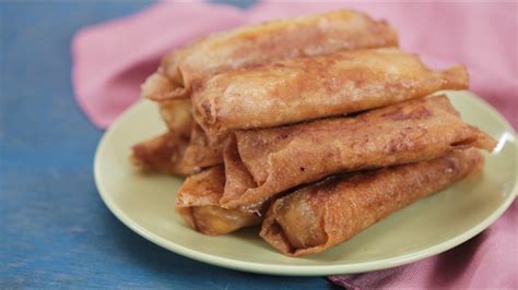 WATCH: Have You Tried Saba Banana + Cheese Turon?