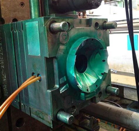 Mold Cavity for Injection Molding - Plastopia