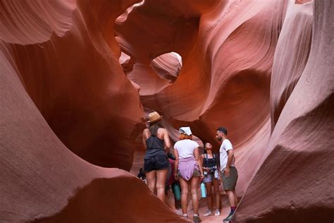 Antelope Canyon Luxury Tour from Las Vegas