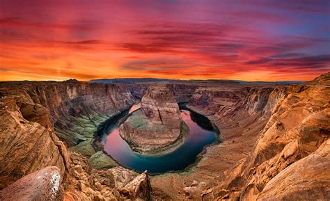 Horseshoe Bend Crimson Sunset - Lewis Carlyle Photography