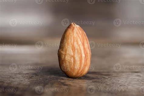 Roast almond nut 1314681 Stock Photo at Vecteezy