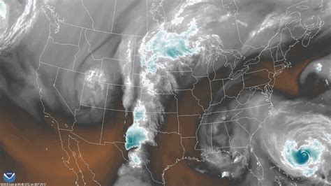 Water Vapor Imagery from NOAA's Satellites of Hurricane Maria Sept. 22 ...