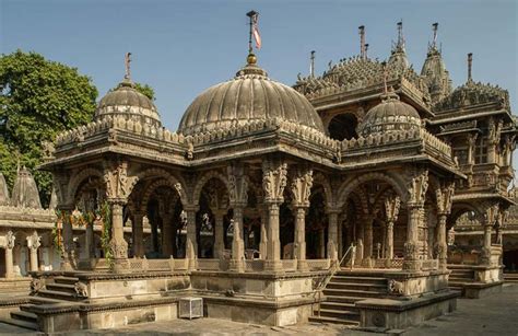 13 Best Historical Places in Ahmedabad: Location & Timings