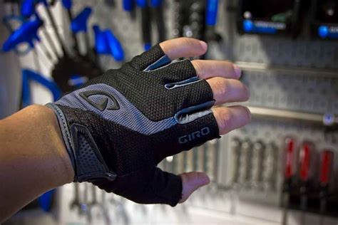 The 5 Best Mountain Bike Gloves| Review & Guide