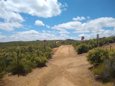 A Hiking Guide To Three Sisters Falls | The Simple Hiker