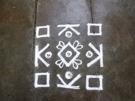 Rangoli designs/Kolam: S.No. 55 :-7 pulli 7 varisai kolam