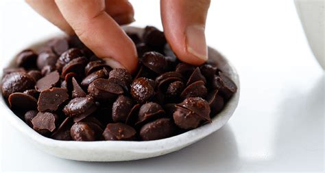 Low-Carb Chocolate Covered Coffee Beans Recipe | Bulletproof